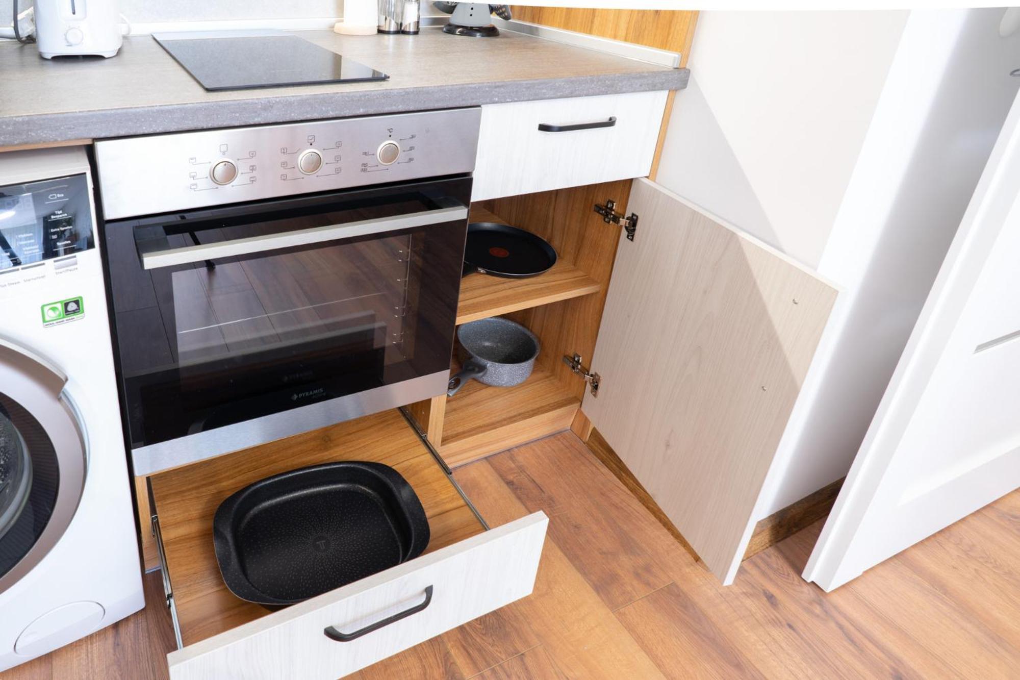 New Modern & Cozy Apartment With Free Private Parking And Ev Charging Station 瓦爾納 外观 照片