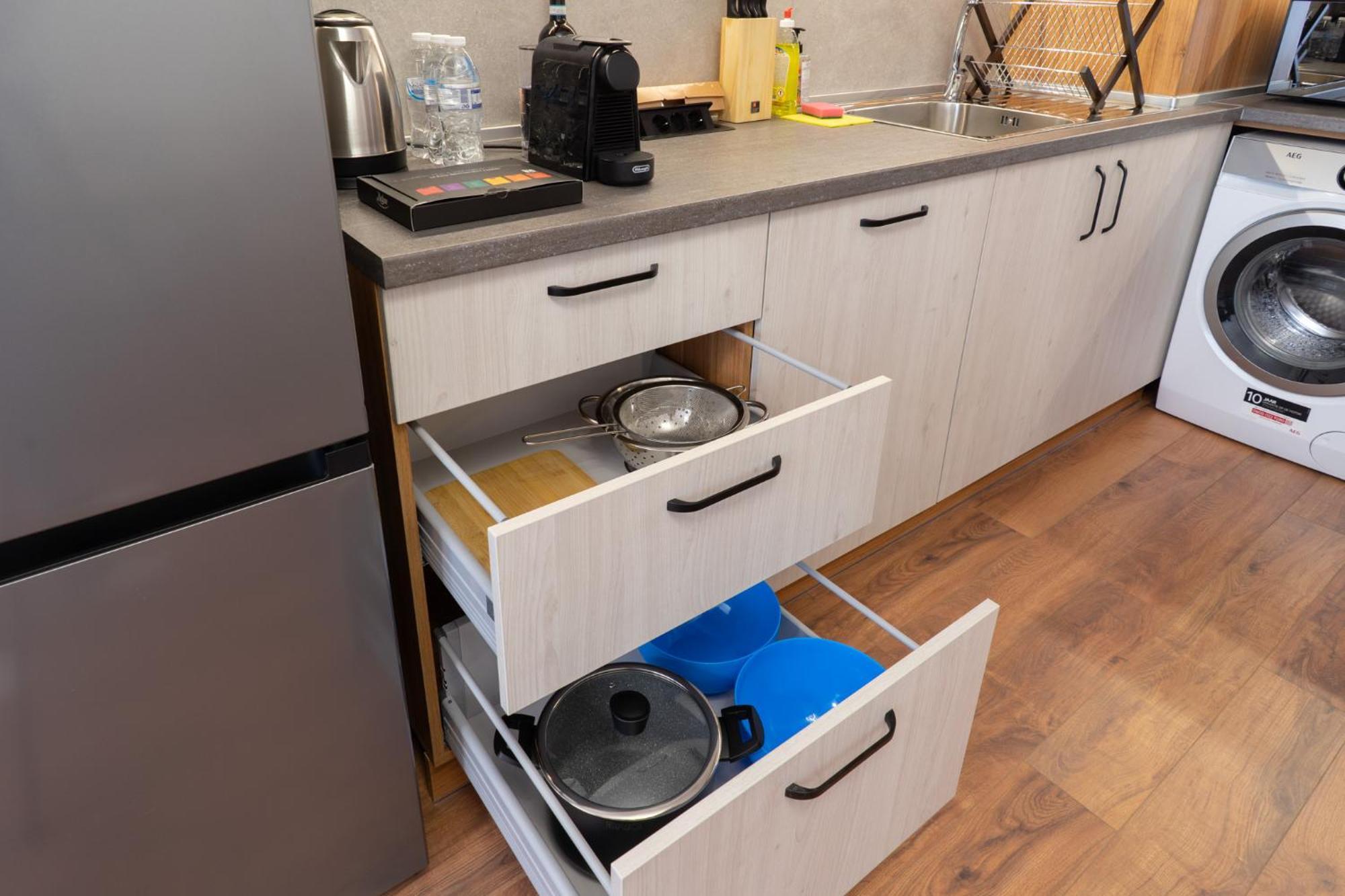 New Modern & Cozy Apartment With Free Private Parking And Ev Charging Station 瓦爾納 外观 照片