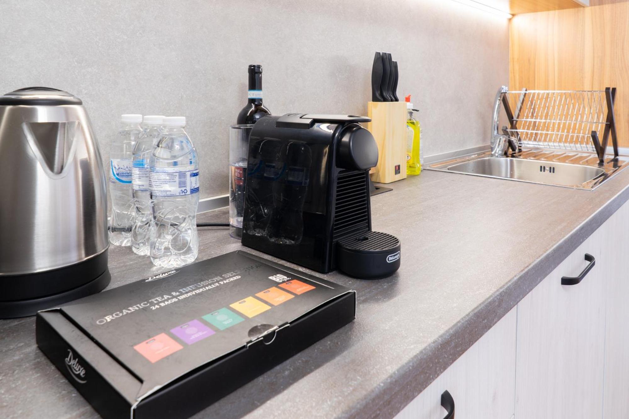 New Modern & Cozy Apartment With Free Private Parking And Ev Charging Station 瓦爾納 外观 照片