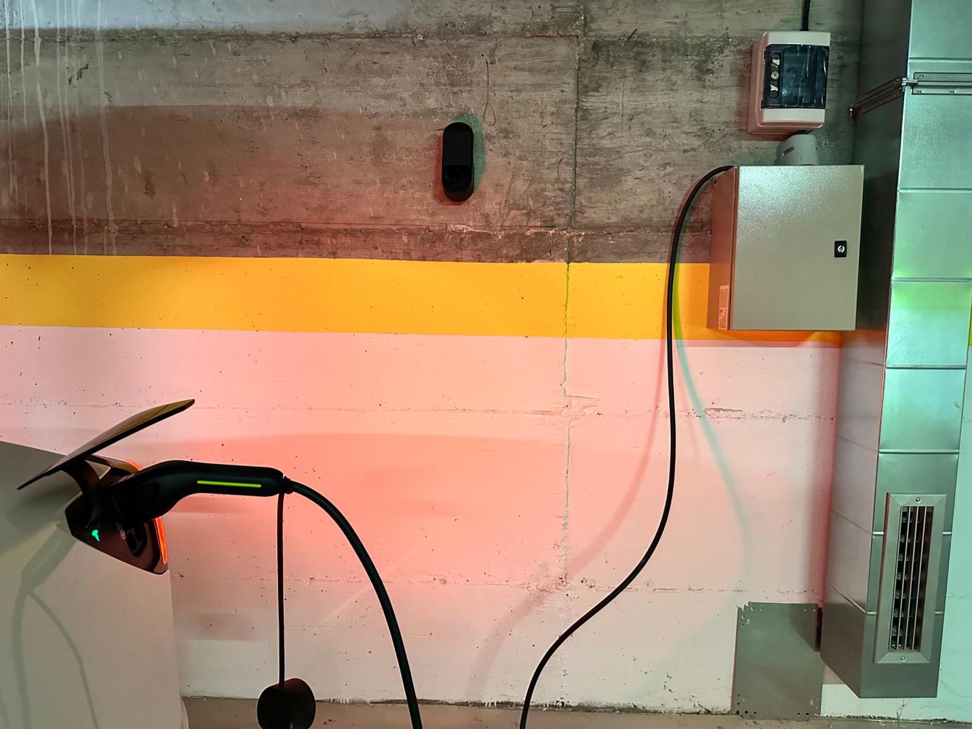New Modern & Cozy Apartment With Free Private Parking And Ev Charging Station 瓦爾納 外观 照片